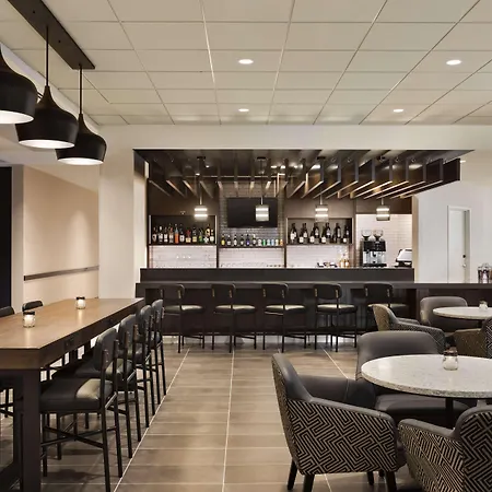 Hyatt Place Virginia Beach Town Center-3