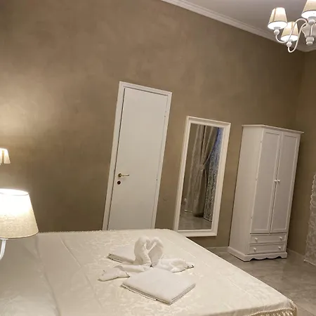 Boutique Hotel Calais Milano - Jcube Hotellerie-3