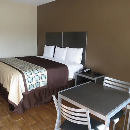 Scottish Inn & Suites Baytown-2