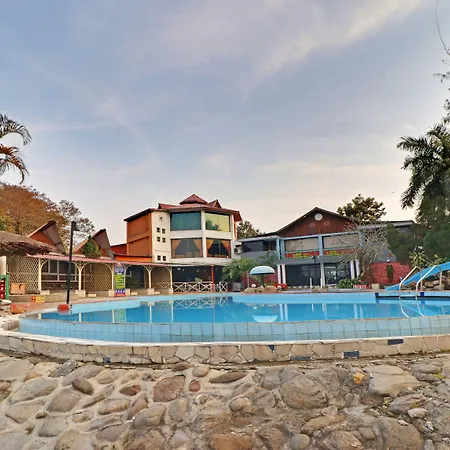 Treebo Premium Blue Mountain Resort With Swimming Pool-2