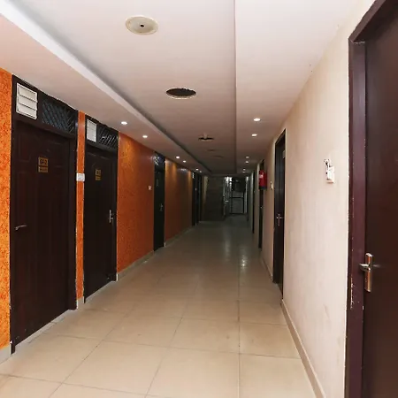 Oyo Hotel New Metro Near Phoenix United Lucknow-2