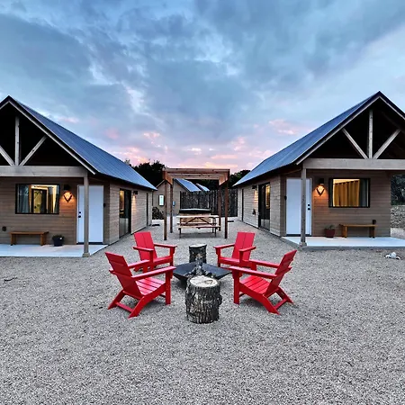 Lucky Arrow Retreat-2