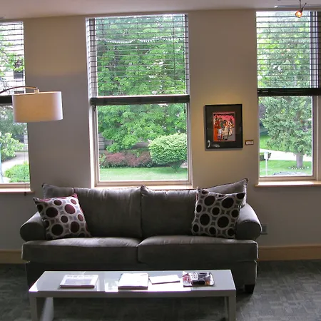 Suites At 118-2