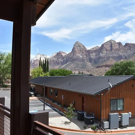 Zion Canyon Lodge-2