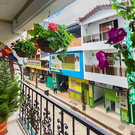 Hotel Real Guatapé-2