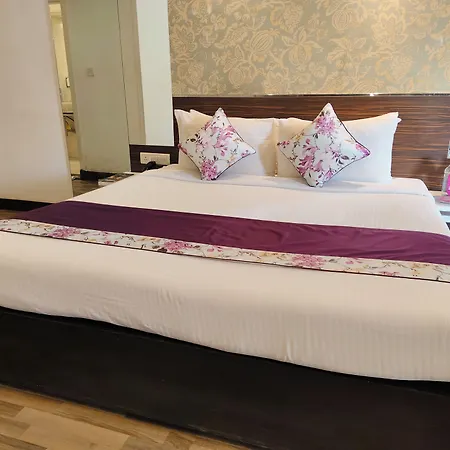 Regenta Place Bangalore, Cunningham Road-3