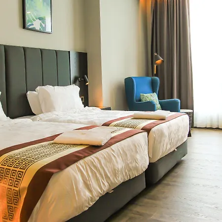 Amigo Hotel-2