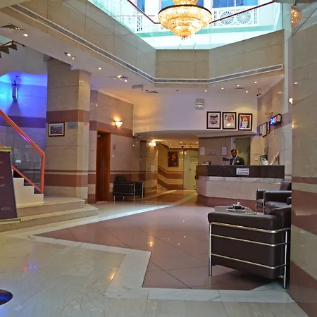 Queen'S Hotel-2