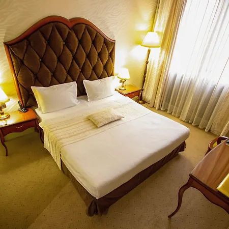 Sapphire Inn Hotel-3