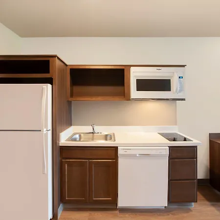 Woodspring Suites Dallas Plano Central Legacy Drive-3