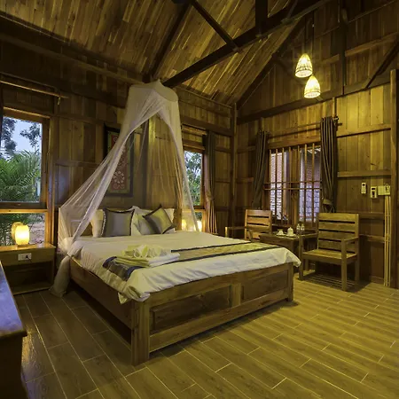 Island Lodge-2