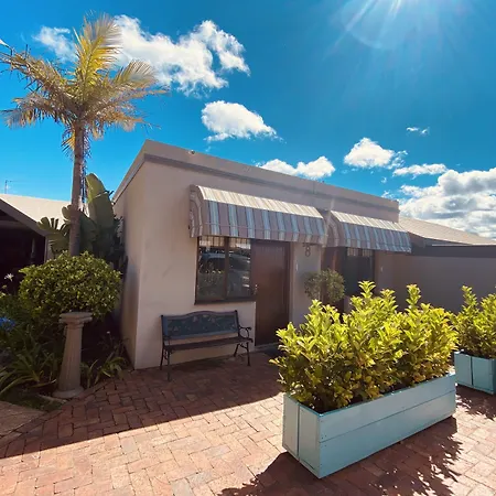 Dolphin Circle Bed And Breakfast-2