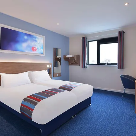 Travelodge Aberdeen Central Justice Mill Lane-3