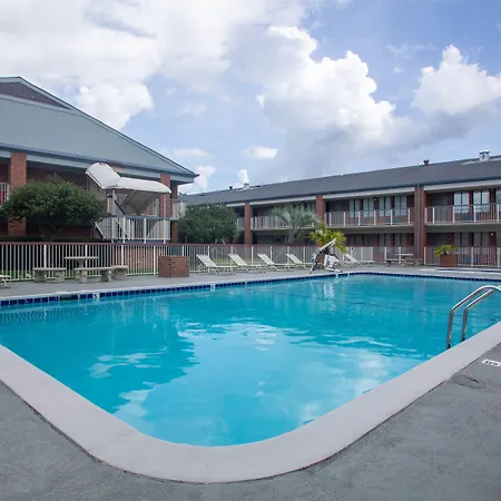 Days Inn By Wyndham Mobile I-65-3