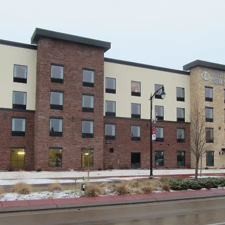 Cobblestone Hotel & Suites-3