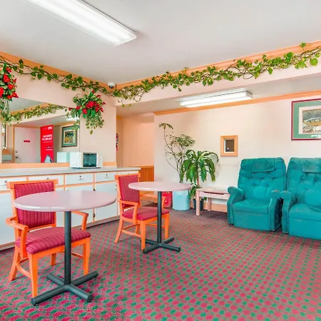 Oyo Hotel Durham West Hills-3
