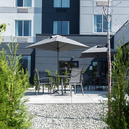 Fairfield Inn & Suites By Marriott Penticton-2