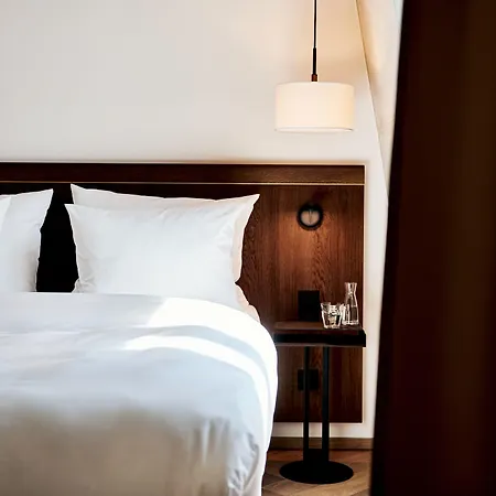 Karl August - A Neighborhood Hotel-2