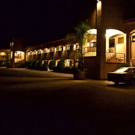 Estancia Inn-3