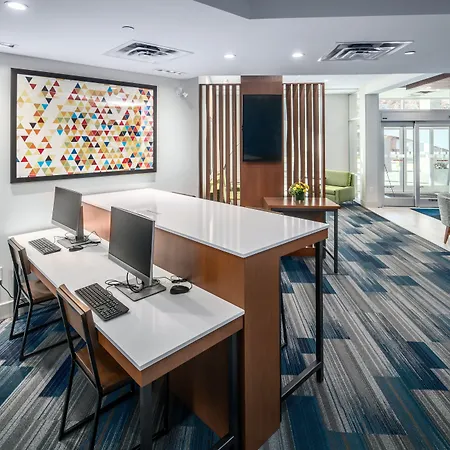 Holiday Inn Express & Suites - Brandon By Ihg-2