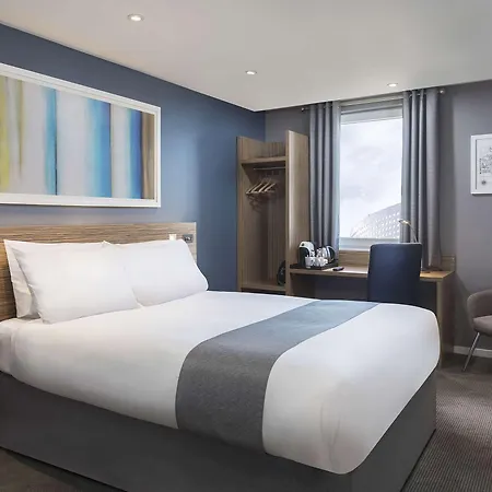 Travelodge London Waterloo Hotel-3