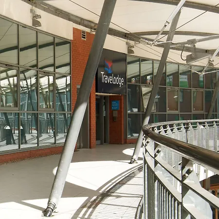 Travelodge Birmingham Central Broadway Plaza-3