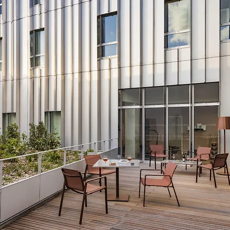 Okko Hotels Lille Centre-3