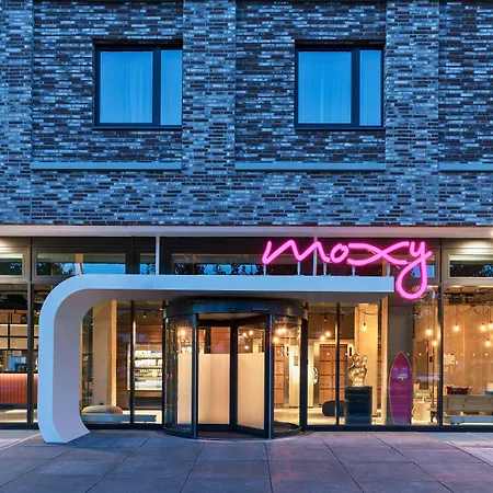 Moxy Hamburg City-3