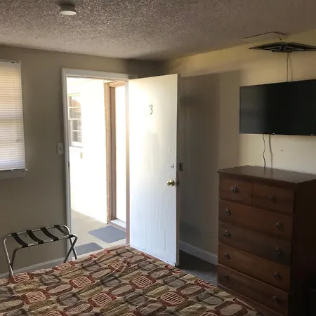 Riviera Motor Lodge-3