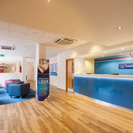 Travelodge Manchester Central-2