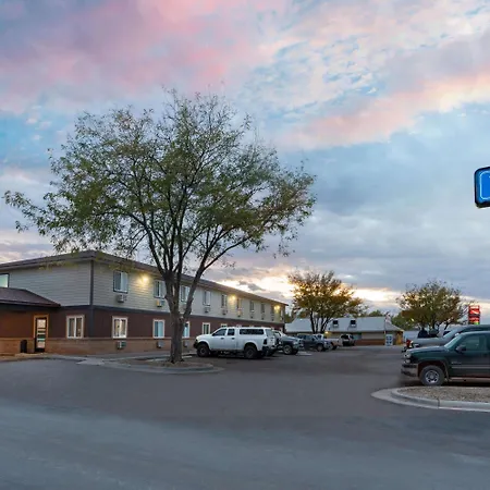 Travelodge By Wyndham Lovell Bighorns-2