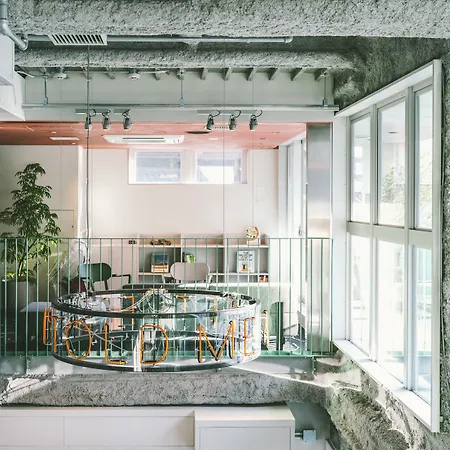 Landabout Tokyo-3