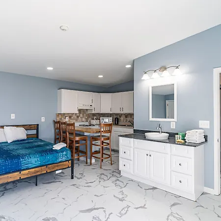 Boardwalk Sand & Surf Beach Hotel Oceanfront-2