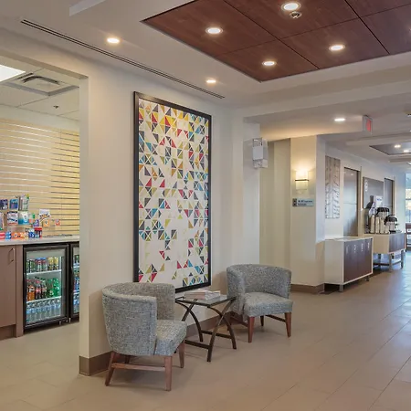 Holiday Inn Express & Suites - Belleville By Ihg-3