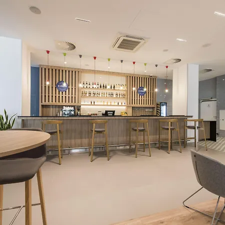 Holiday Inn Express Warsaw - Mokotow By Ihg-3