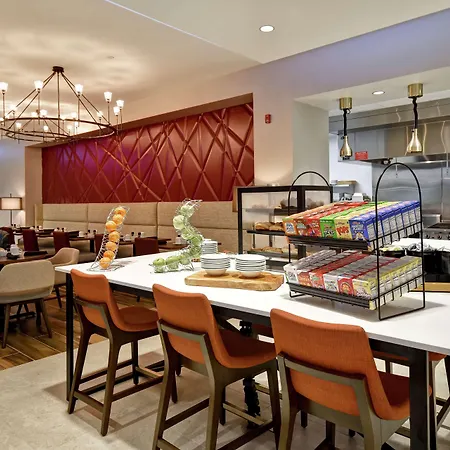 Hilton Garden Inn Lansing West-3