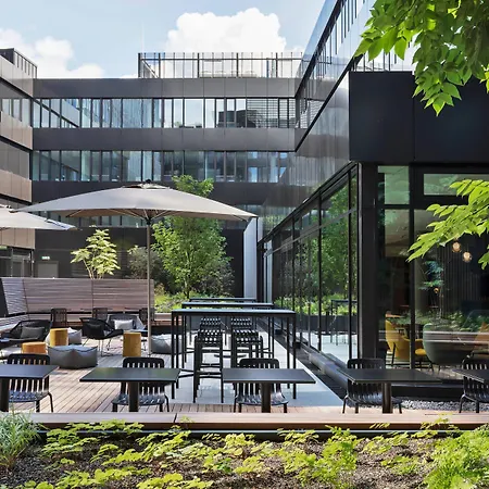 Courtyard By Marriott Freiburg-2