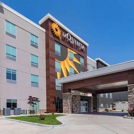 La Quinta Inn & Suites By Wyndham Jackson-Cape Girardeau-3