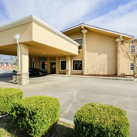 Cypress Inn & Suites Washington By Oyo-2