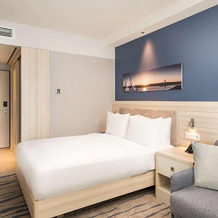 Hampton By Hilton Kiel-3