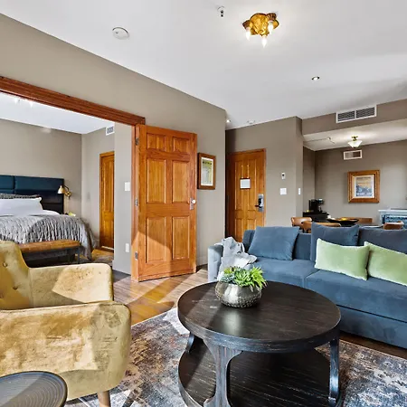 The Historic Blue Moon Hotel - Nyc-2