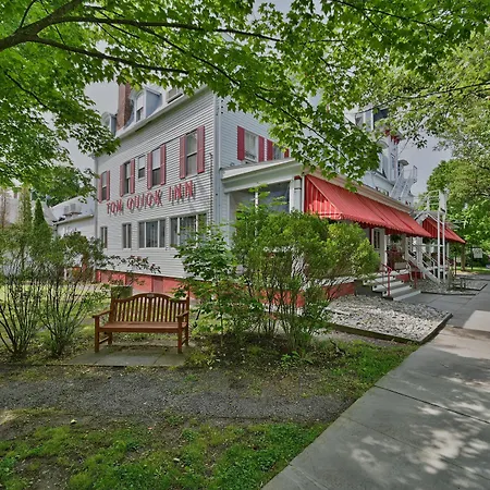 Tom Quick Inn-3
