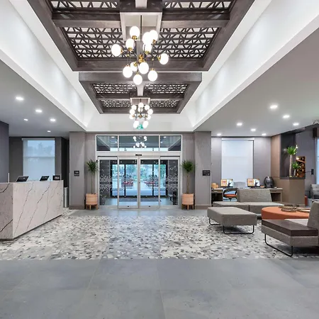 Hampton Inn & Suites Charlottetown-3