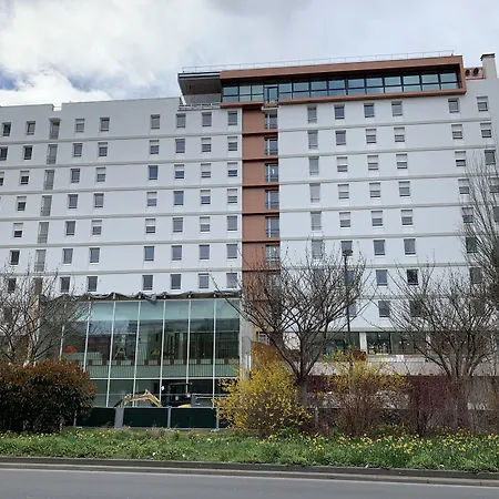 Moov'Appart Hotel Clichy-3
