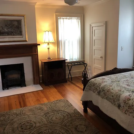 Love Lane Bed & Breakfast-2