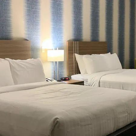Meridian Inn & Suites Regina Airport-2