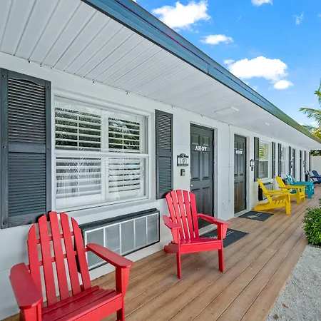 Captain'S Quarters At Anna Maria Island Inn-2