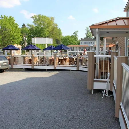 Lake Front Hotel-3