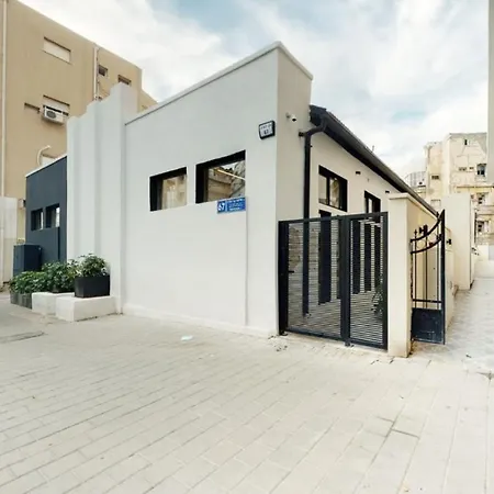Colorbox - By Loginn Tel-Avivian Hotels-3