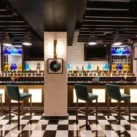 Lemon Tree Premier, Mumbai International Airport-3